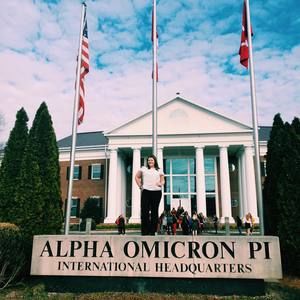 Meet your Posher, Anna